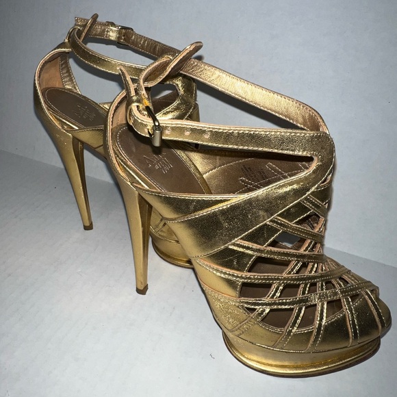 ANNA DELLO RUSSO X H&M Gold Platform Stiletto Heels ✨ - Picture 7 of 13